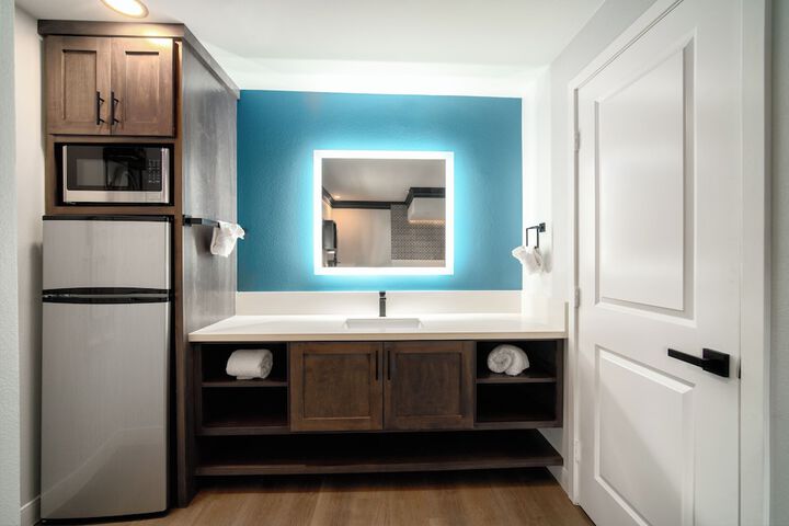 Aspire Inn Studios & Spas