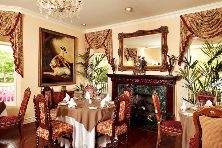 The Sanford House Inn & Spa