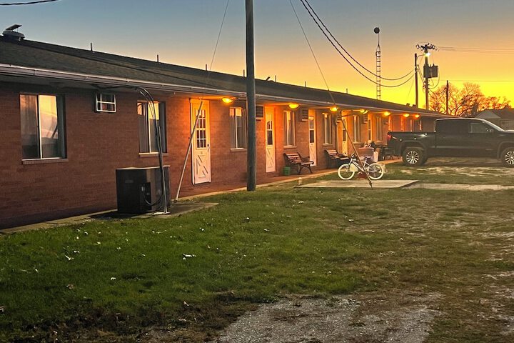 Hotel Prairie Winds Carthage Keokuk Hwy 136