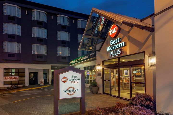 Hotel 2 of 66
