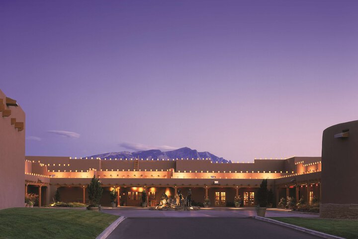 Hotel 18 of 138
