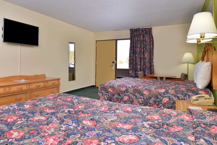 Room 9 of 21