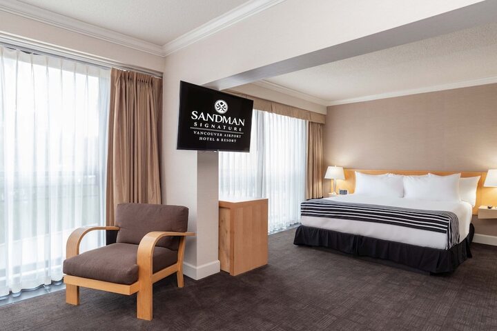 Room 21 of 46