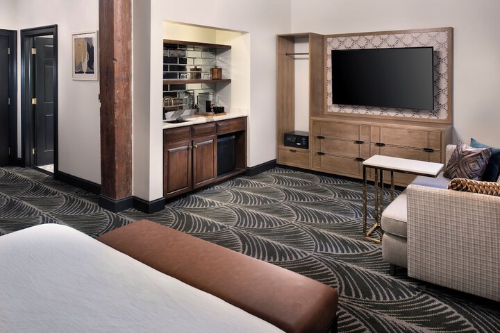 Room 17 of 55
