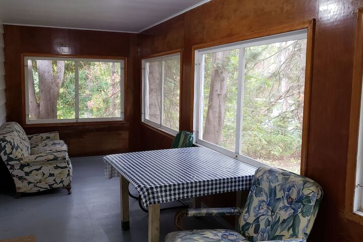 Room 146 of 215