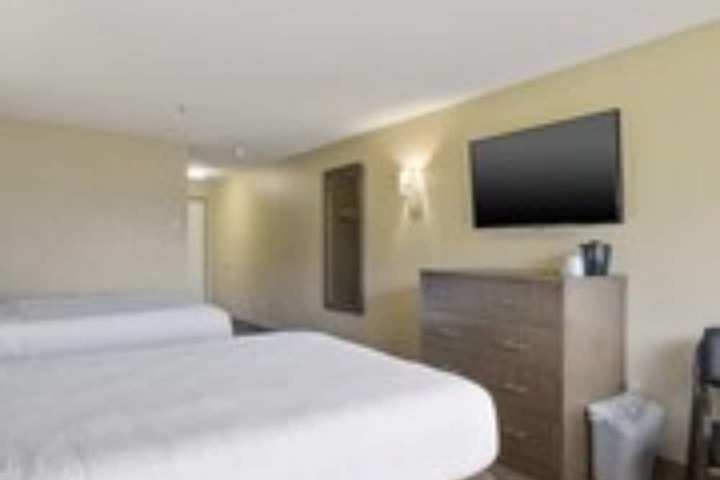 Room 16 of 41