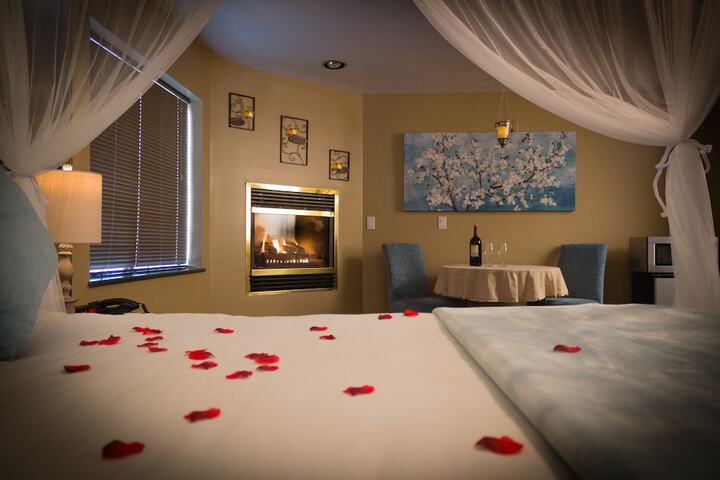 Room 34 of 60
