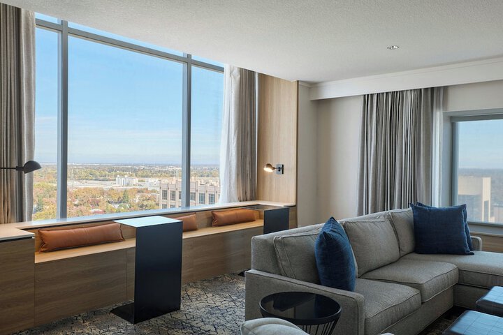 Sheraton Grand Sacramento Hotel