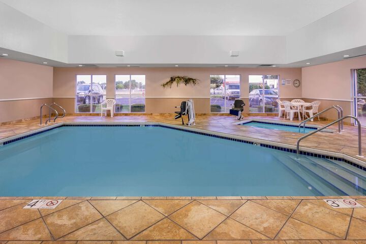 Pool 4 of 34