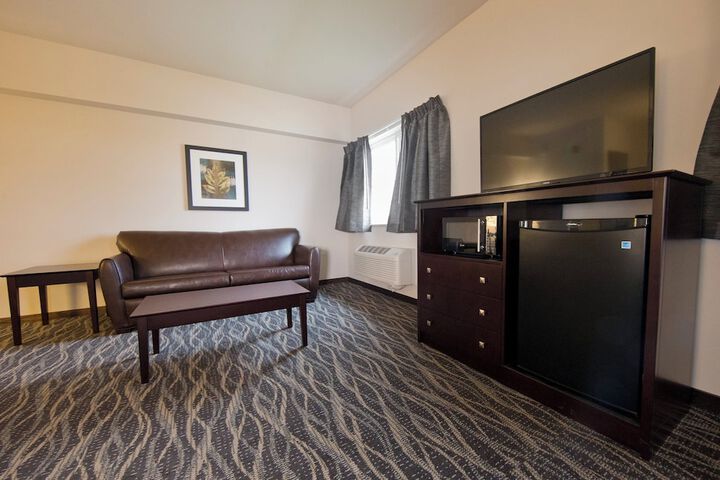 Cobblestone Inn & Suites - Boone
