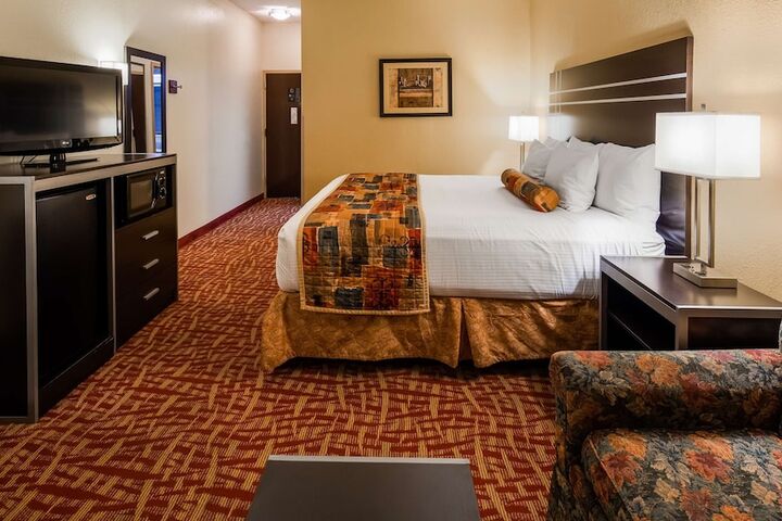 Room 7 of 25