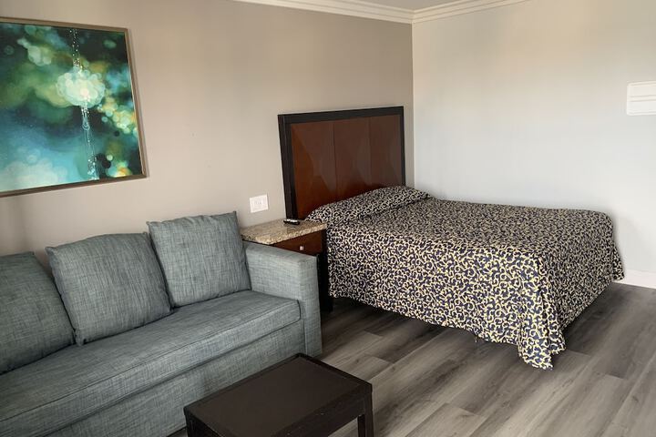 Room 16 of 20