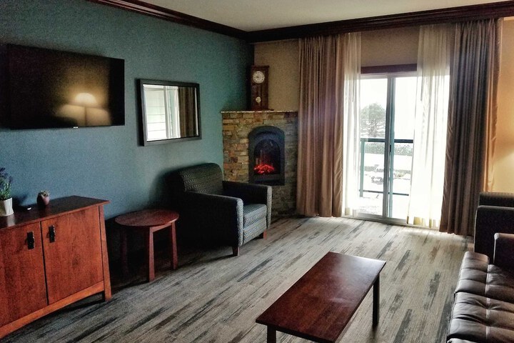 Room 33 of 52