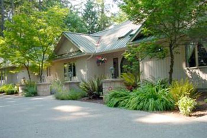 Auberge de Seattle French Country Inn