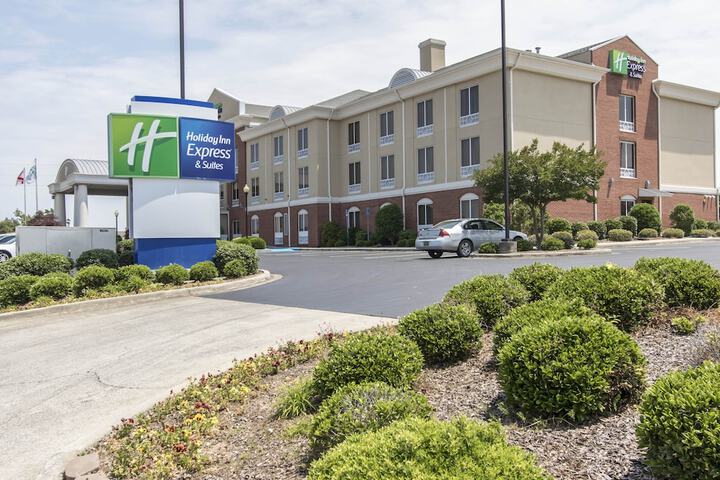 Hotel 2 of 42