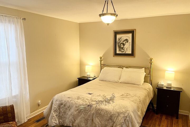 Room 16 of 34