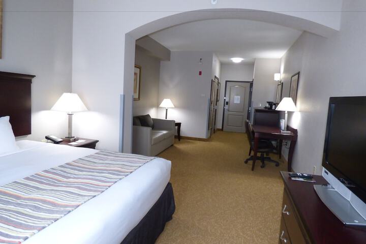 Room 10 of 24