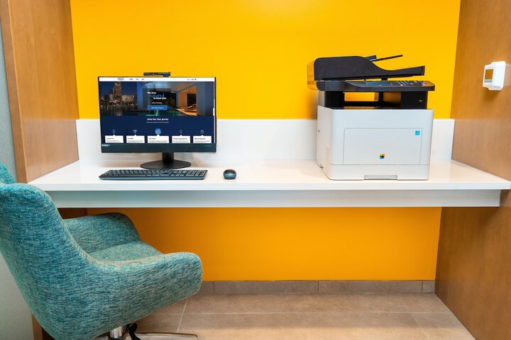 Business Center 56 of 57