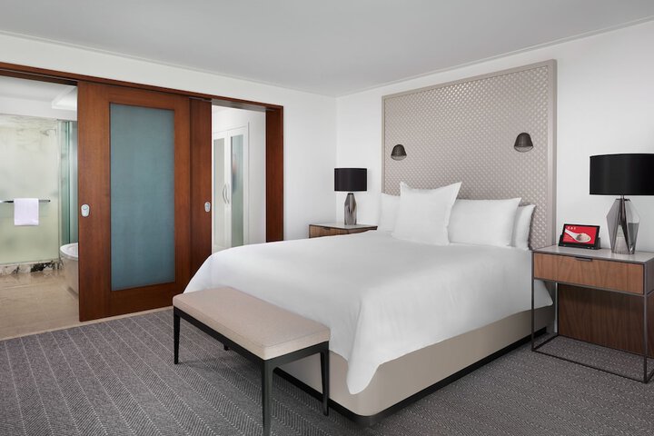 Room 62 of 110