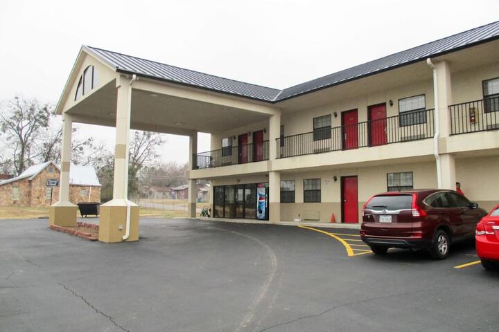 Motel 6 Atoka OK