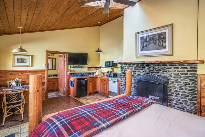 Cannon Beach Hotel Collection