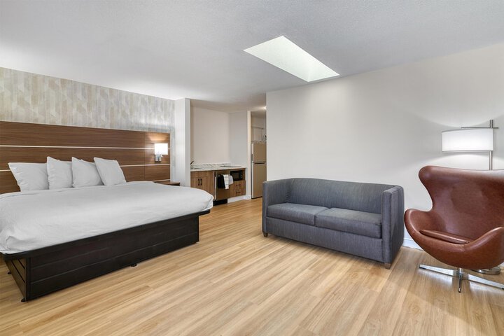 Baldwin Inn & Suites SureStay Collection by Best Western