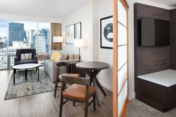 Delta Hotels by Marriott Vancouver Downtown Suites - Downtown Vancouver