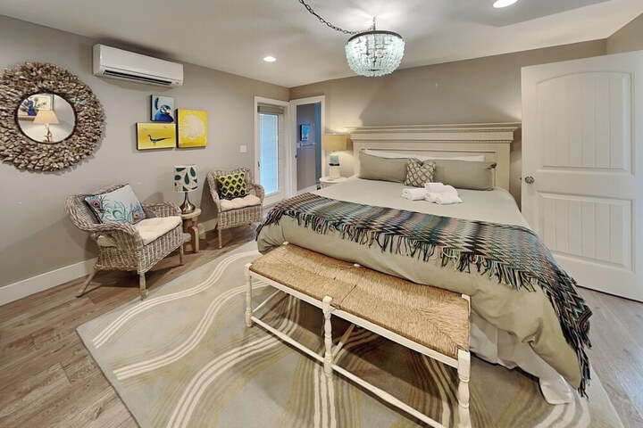 Ocean Shore by Distinctive Beach Rentals