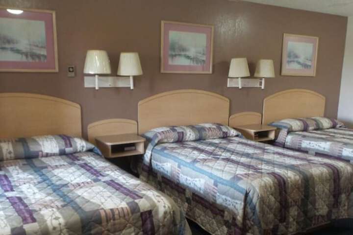 Room 9 of 31