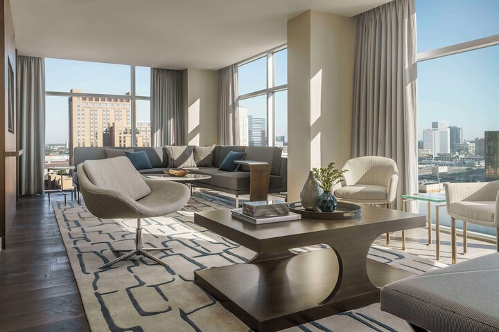 Hyatt Regency Houston / Galleria
