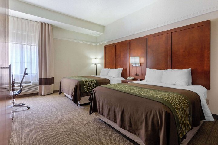 Room 17 of 47