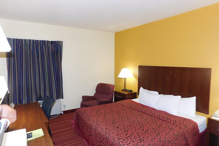 Room 5 of 22