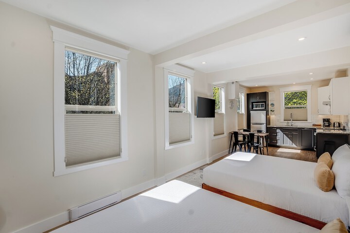 Stirling All Suites Hotel