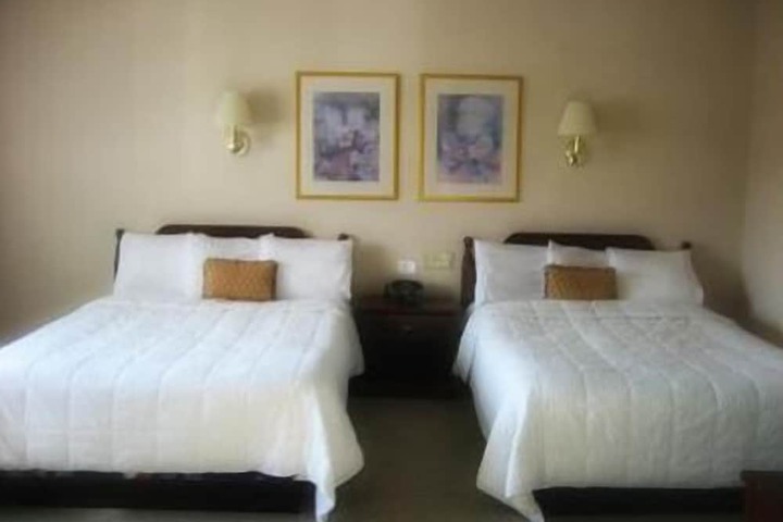 Room 15 of 23