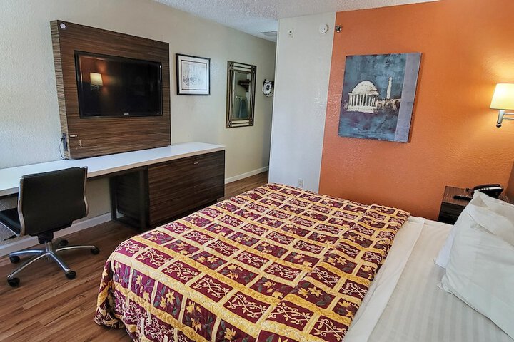 Room 16 of 31