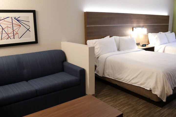 Room 60 of 77