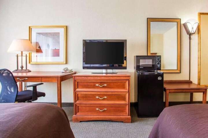 Room 17 of 36