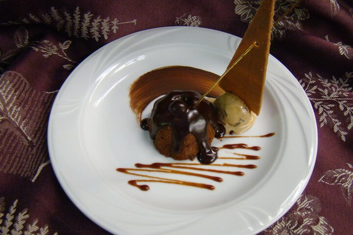 Dining 34 of 41