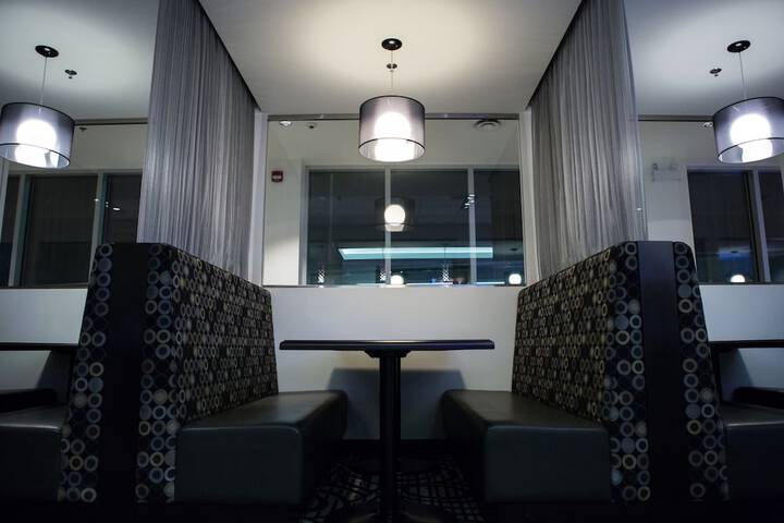 Dining 23 of 50