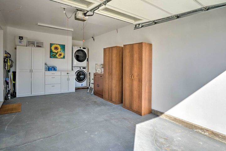 San Marcos Home w / Patio & Grill - Walk to Lake!