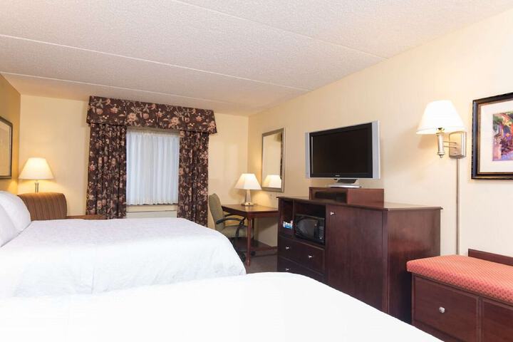 Room 7 of 42