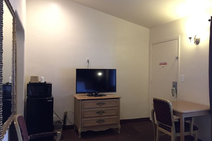 Room 73 of 131