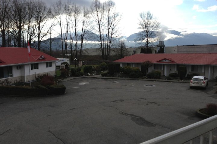 Rainbow Motor Inn