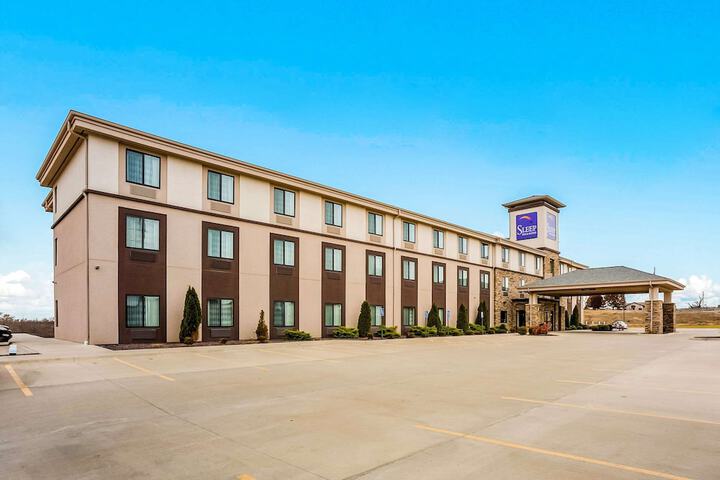 Sleep Inn & Suites Hannibal West