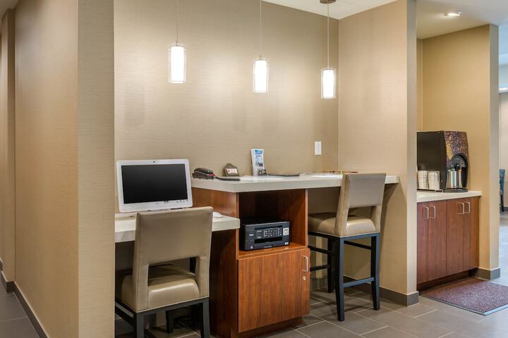 Business Center 29 of 29