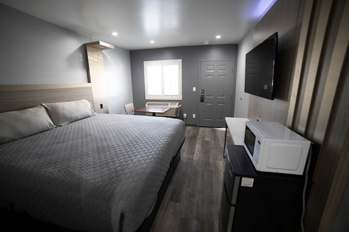 Room 18 of 22