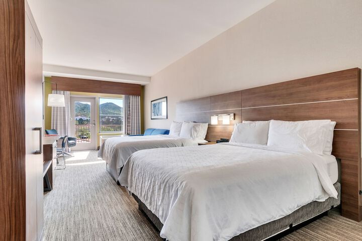 Room 16 of 37