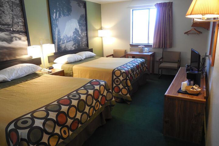 Super 8 by Wyndham Buffalo