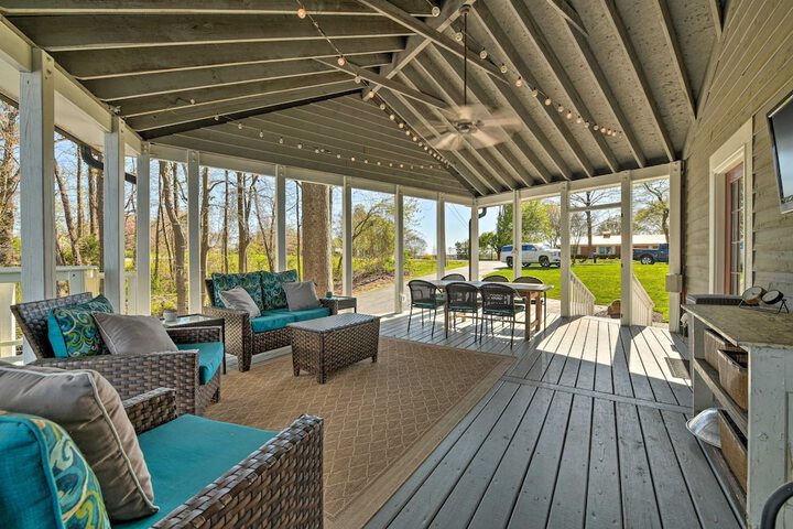 Riviera Paradise W / Private Dock! 4 Bedroom Home by RedAwning