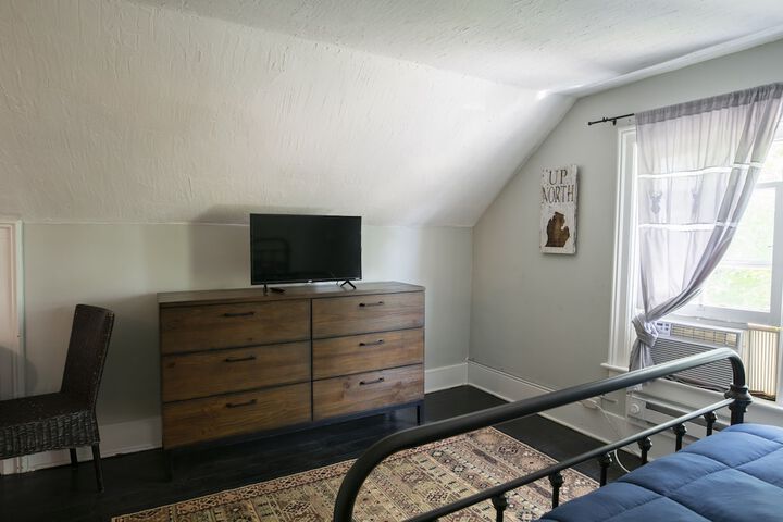 Room 48 of 57